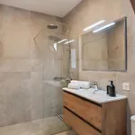 Bay View Apartman *