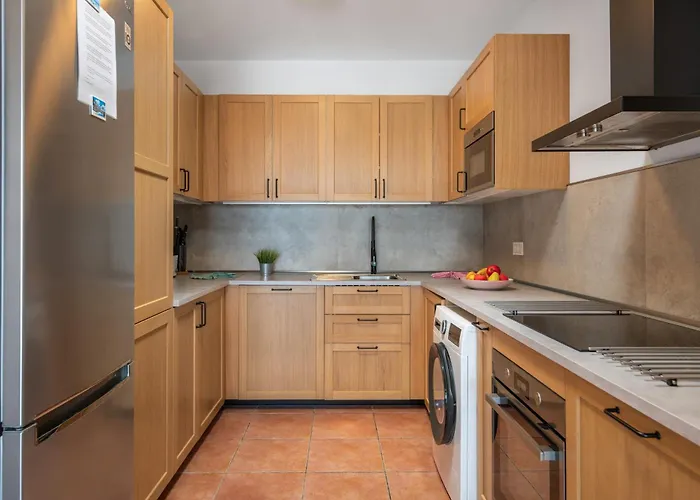 Bay View Apartment