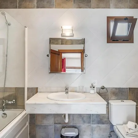 Bay View Apartment